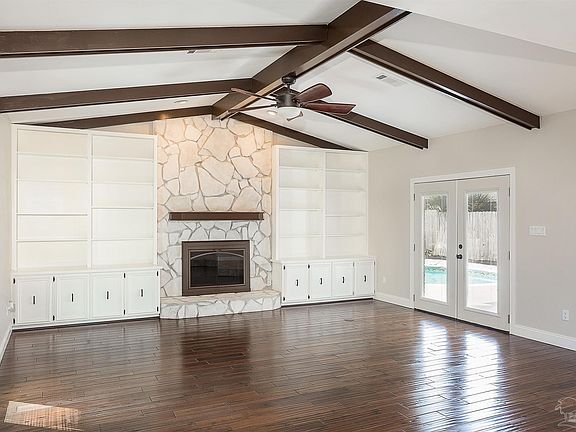 4th image of 1251 Bayview Ln