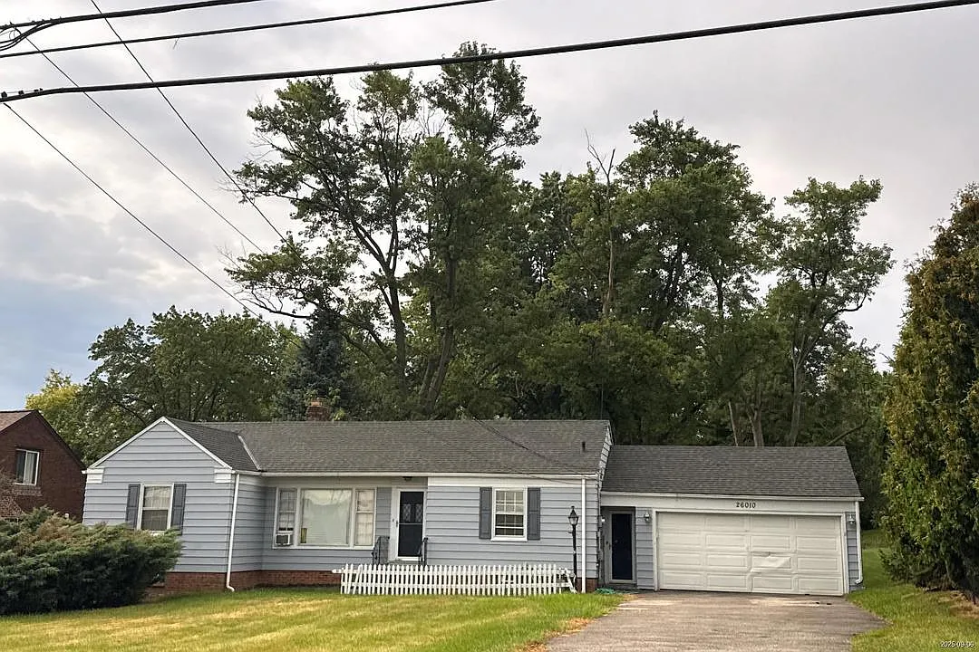 26010 Emery Rd photo 1