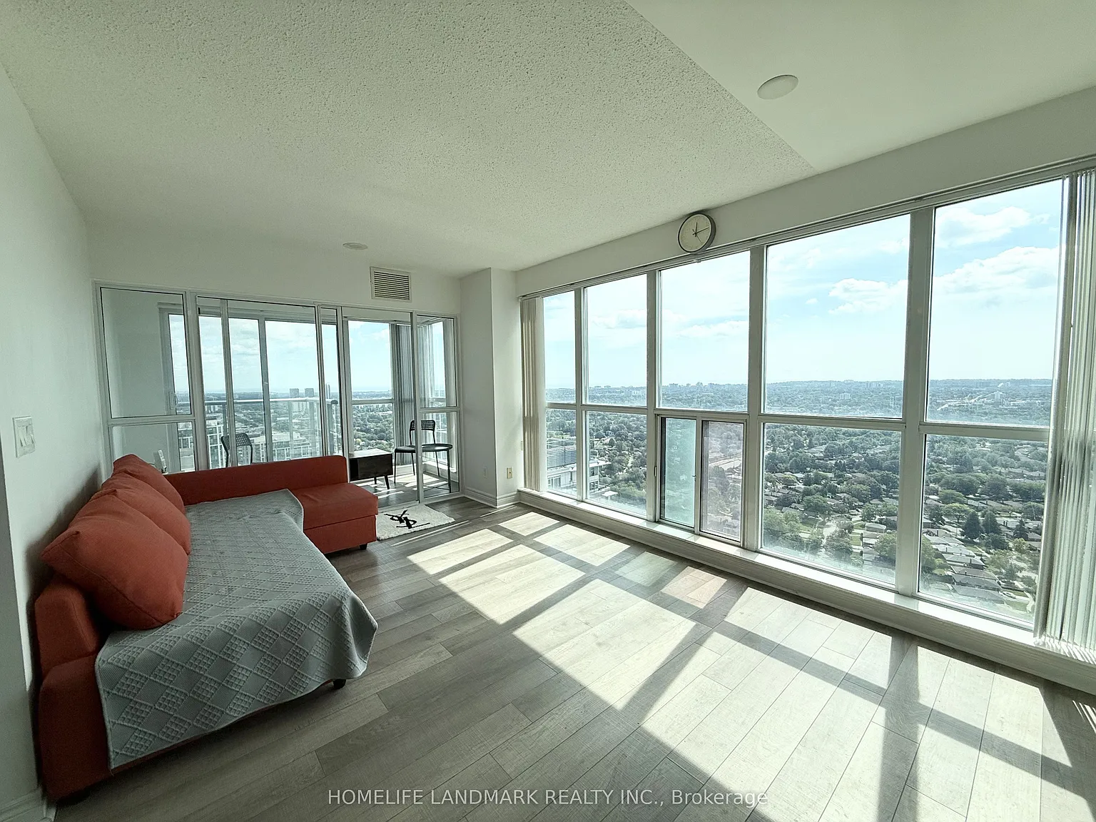 3 bed, $3,000 — Photo 4