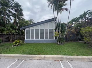 1050 92nd St #1, Miami Beach, FL 33154