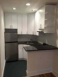 Rented by Metropolis Real Estate of Manhattan