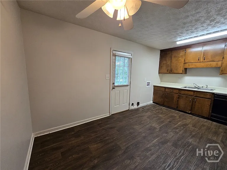 342 Timothy Rd — Photo 6