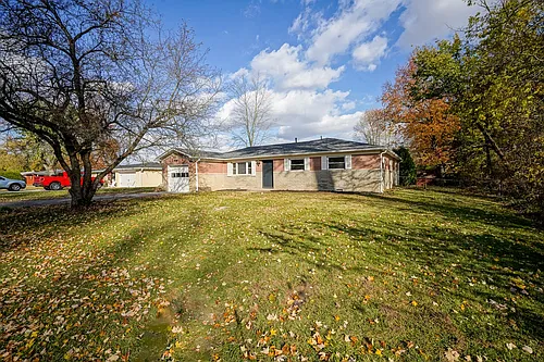 8509 N Ricks Dr E Photo 1