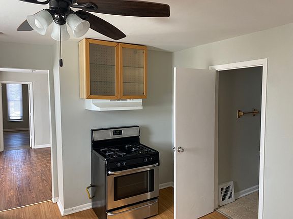 5th image of 1639 Thorn St #2