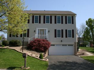 122 Parklane Dr, Canonsburg, PA