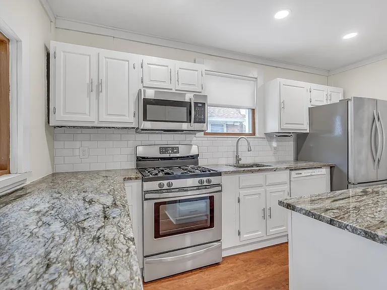 88 McKinley Ave #1 — Photo 6