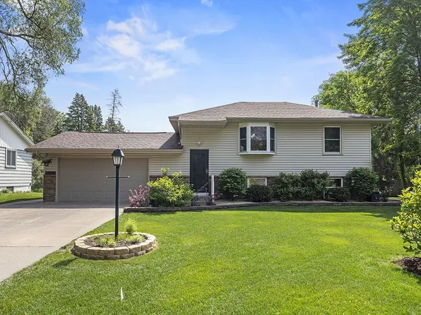 11495 Terrace Rd NE, Blaine, MN 55434