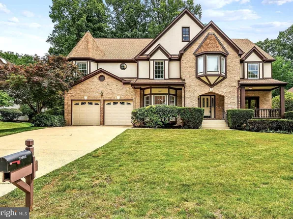 12607 Lake Normandy Ln, Fairfax, VA 22030