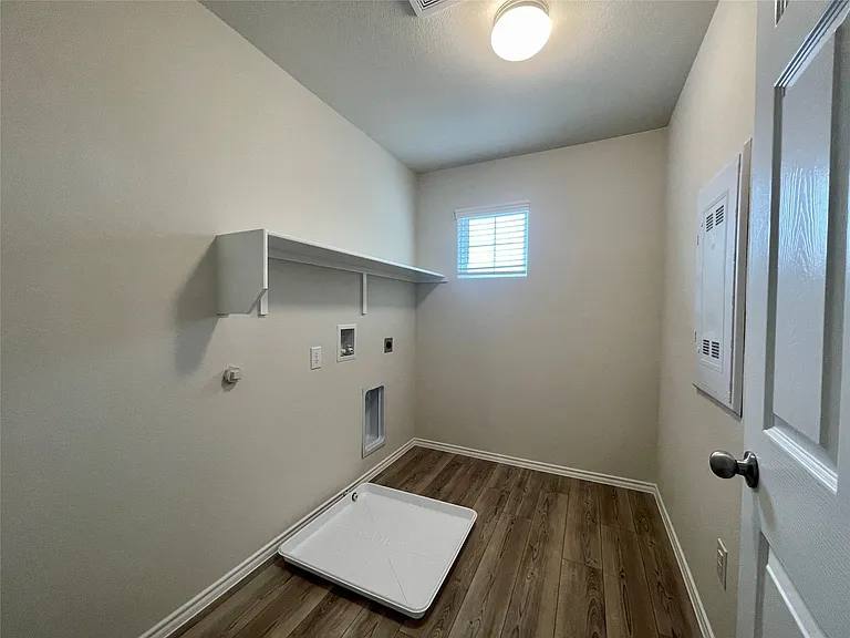 481 Grenada Lake Dr — Photo 27