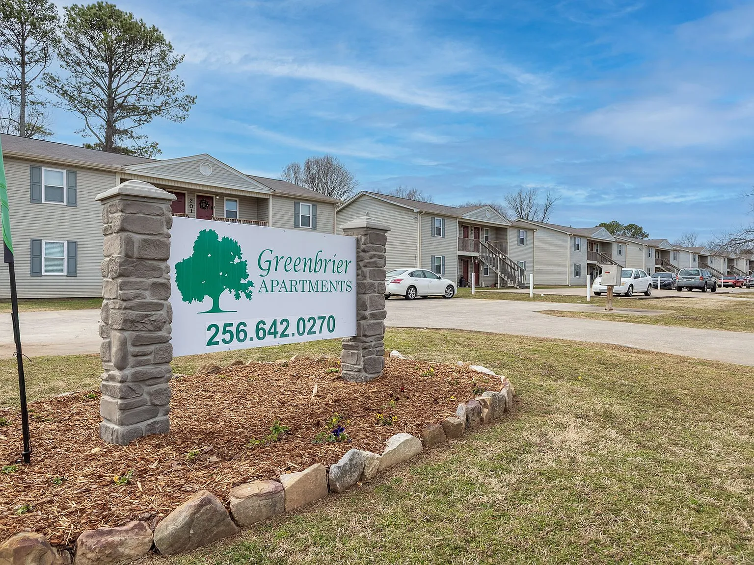 Greenbrier Apartments — Photo 1