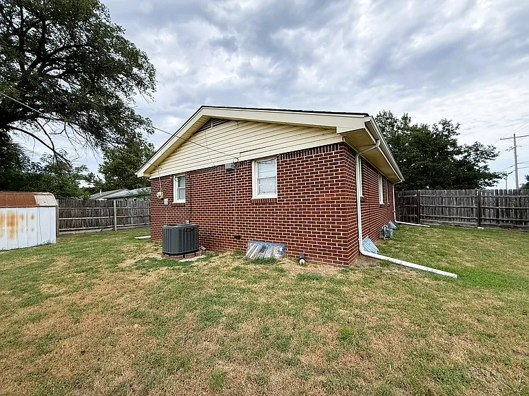 3125 S Wichita St — Photo 17