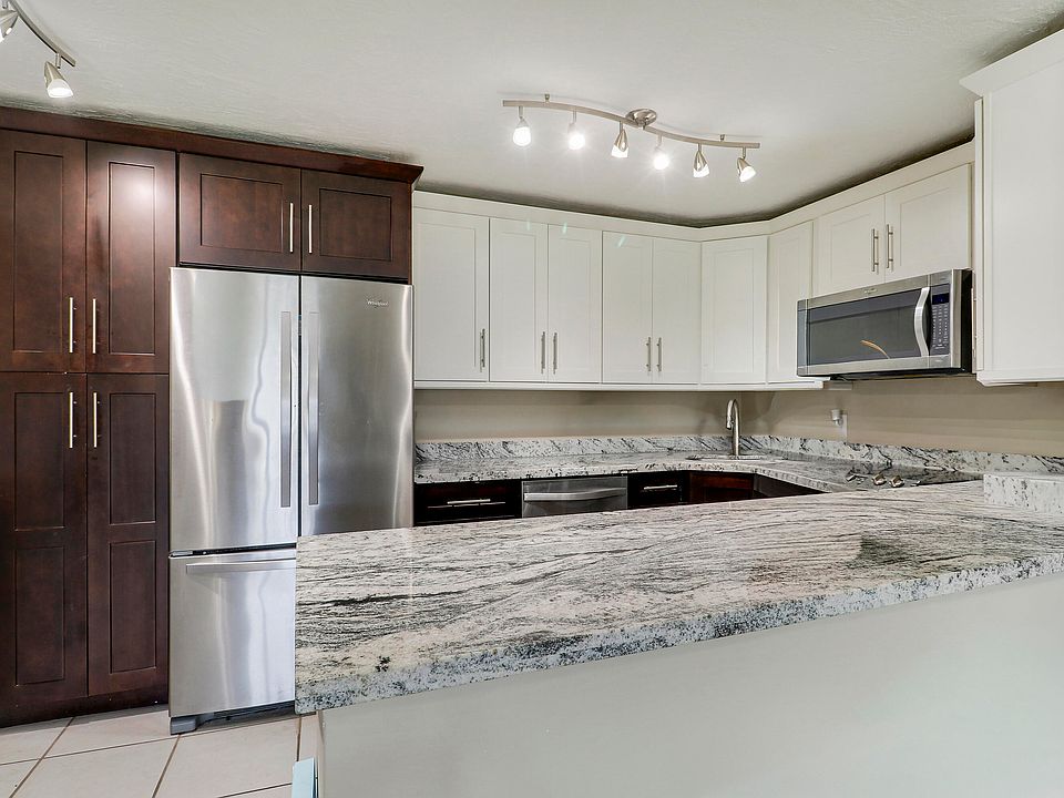 1st image of 1013 Green Pine Boulevard #C2