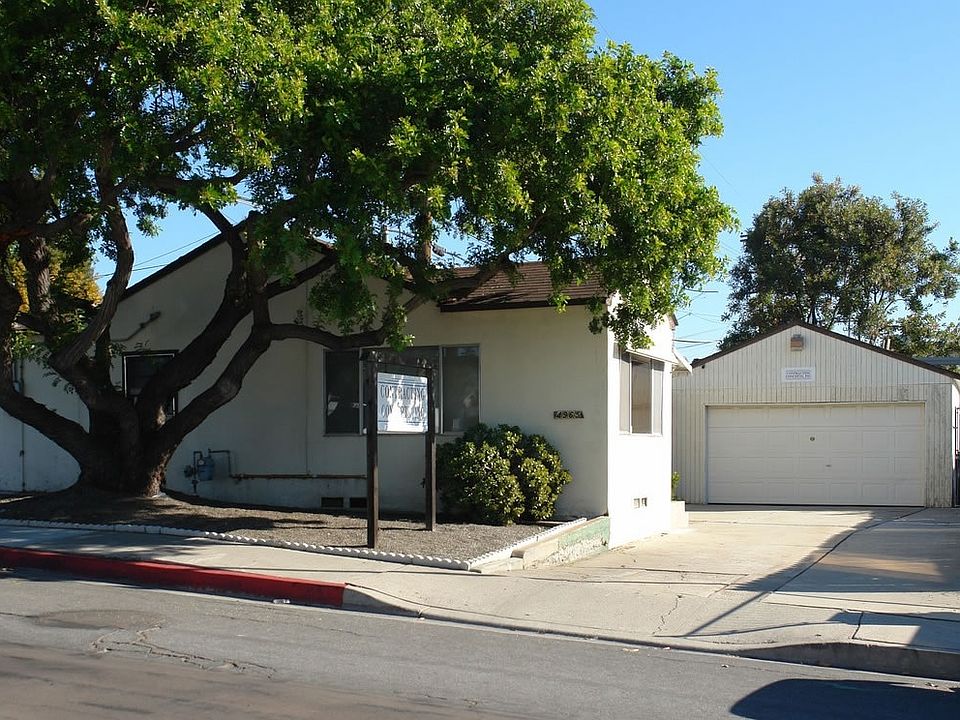 1st image of 4965 71st St