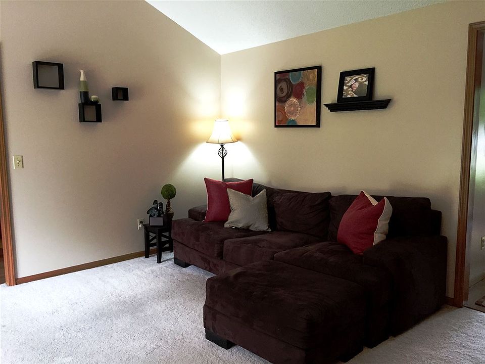 1st image of 7910 Pebble Creek Pl