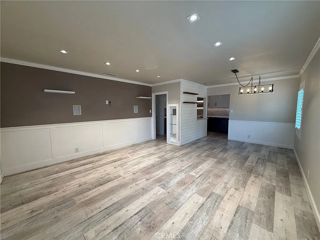 11306 Rosecrans Ave — Photo 3