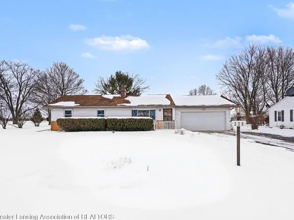 230 Elizabeth Dr, Owosso, MI 48867