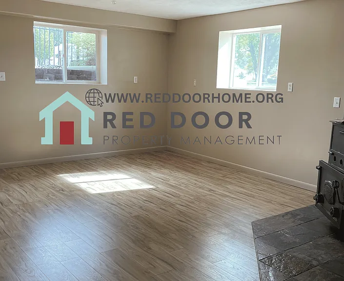 2408 Main St — Photo 10