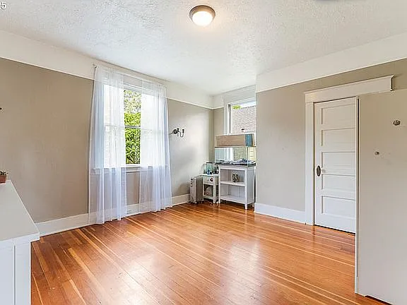3425 S Corbett Ave — Photo 21