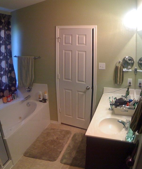 2nd image of 2026 37th St SE Unit A
