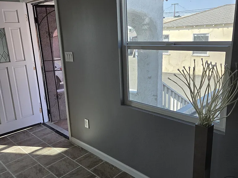 4010 Rockwood St #3/4 — Photo 4