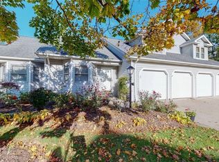 750 Hampton Cir, Aurora, OH 44202