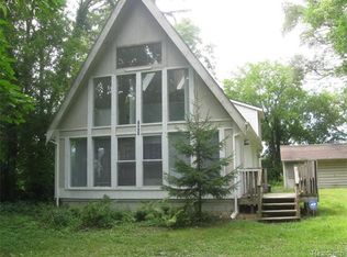 19907 Parkville St, Livonia, MI 48152