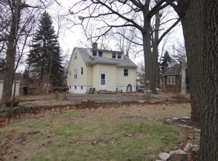 811 Vinewood Ave, Willow Springs, IL 60480