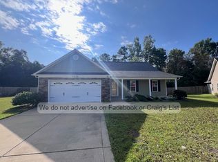 1233 Screech Owl Dr, Hope Mills, NC 28348
