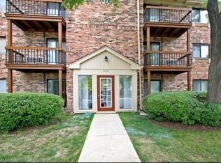 2245 Nichols Rd APT D, Arlington Heights, IL 60004