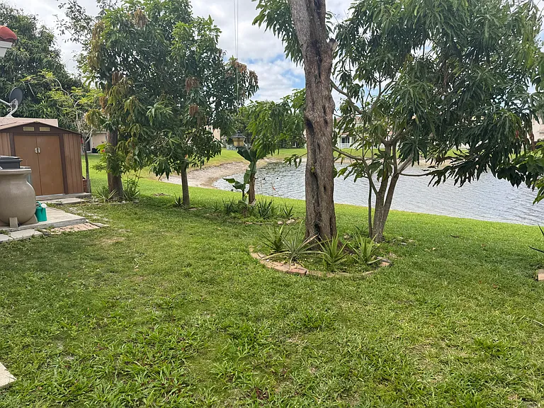 6457 Adriatic Way — Photo 26