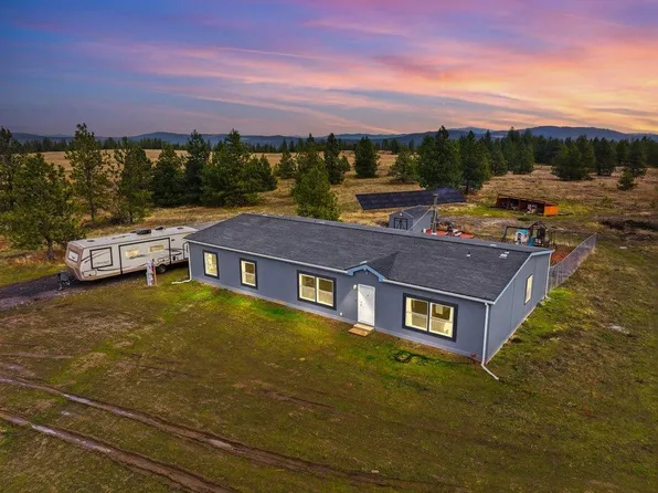 14912 N Dover Rd, Nine Mile Falls, WA 99026