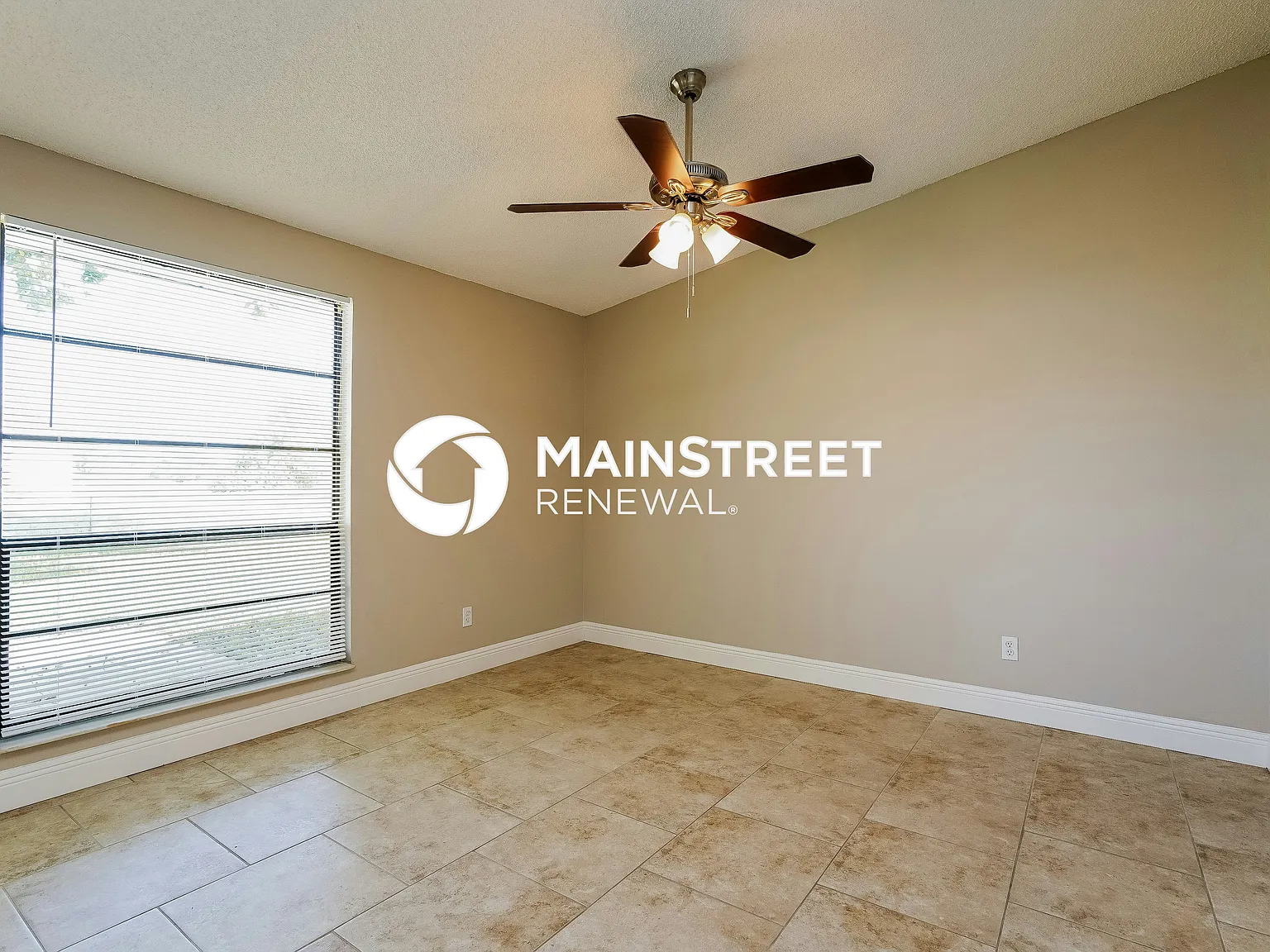 2624 NE 21st Ct — Photo 4