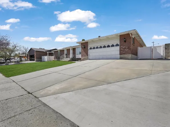 5884 S Jonquil Dr, Salt Lake City, UT 84129