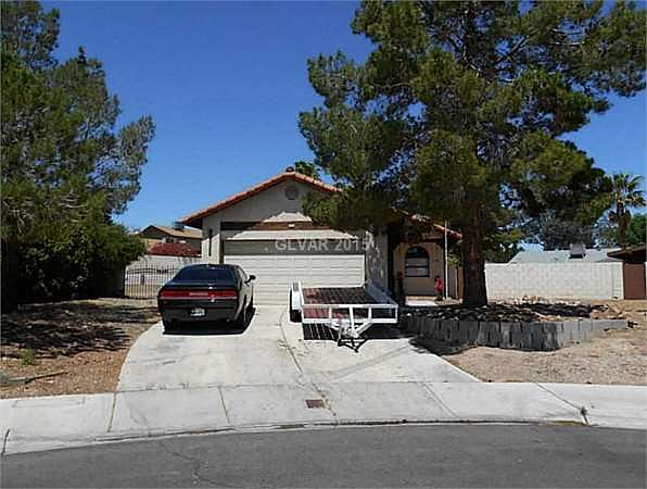 1st image of 1032 Neil Armstrong Cir