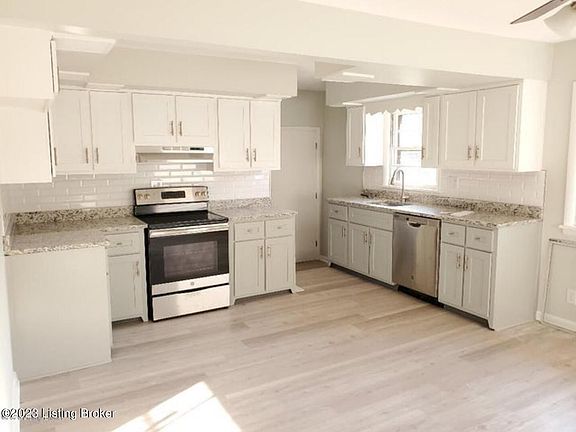 2nd image of 4034 Laurelwood Ave