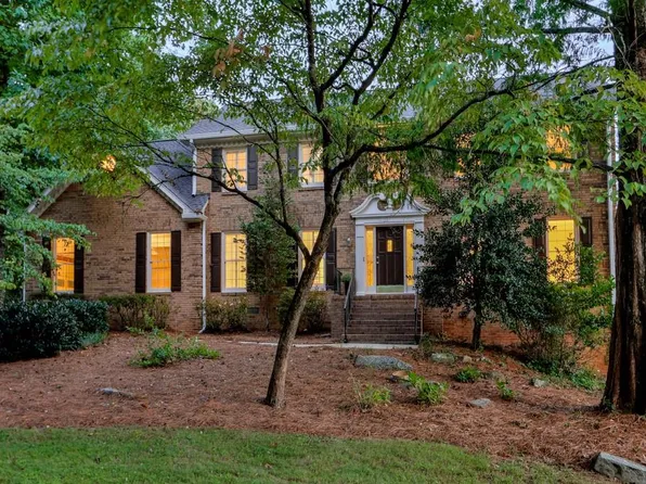 6156 Courtside Dr, Peachtree Corners, GA 30092