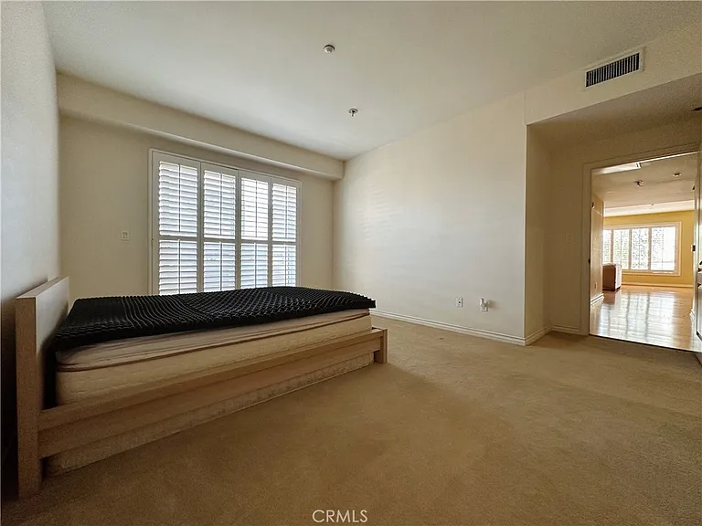 320 S Willaman Dr #402 — Photo 25