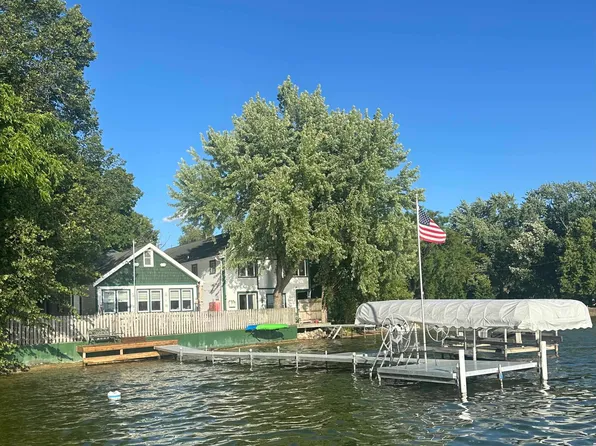 123 S Ferry Dr, Lake Mills, WI 53551