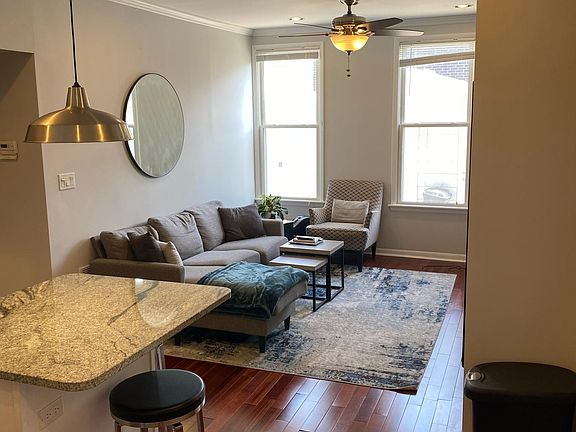 5th image of 4155 N Lincoln Ave #1