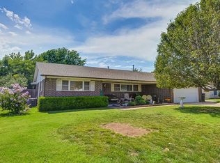 2017 Ridgewood Dr, Moore, OK 73160