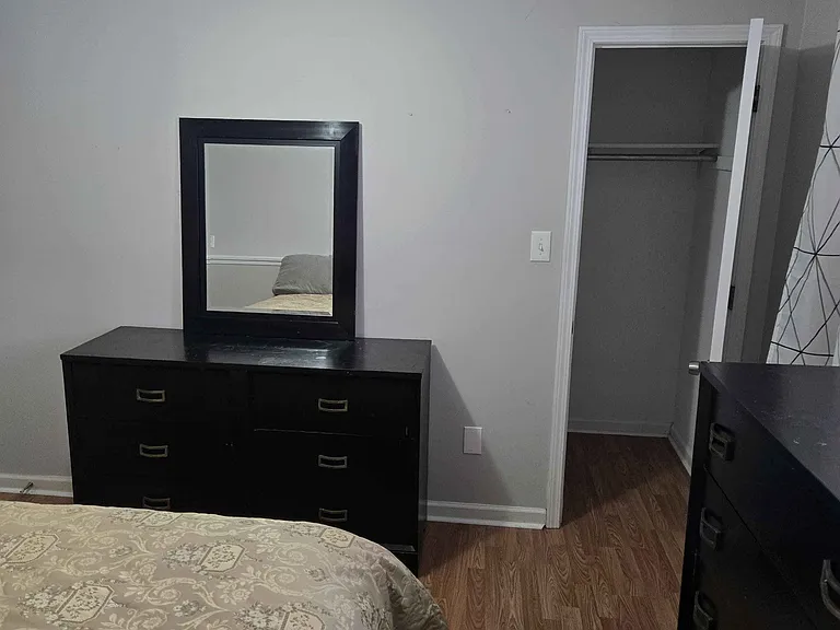 4747 Glenwhite Dr #2 — Photo 3