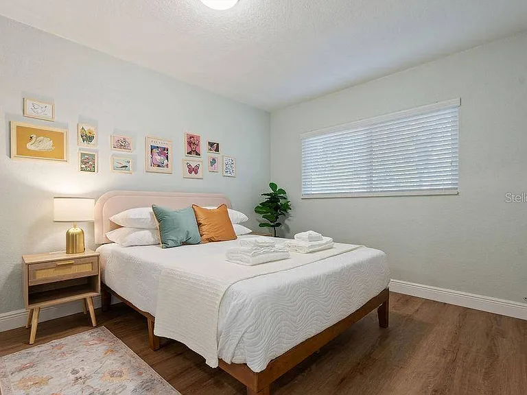 11987 Maple St #2 — Photo 10
