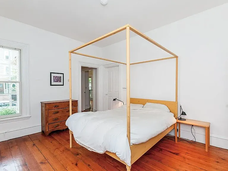 220 Harvard St #1 — Photo 11