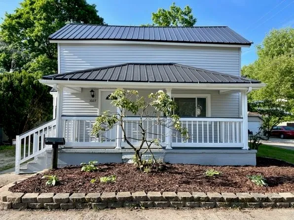 1027 Sycamore St, Plymouth, IN 46563