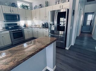 22611 N Robertson Dr, Sun City West, AZ 85375