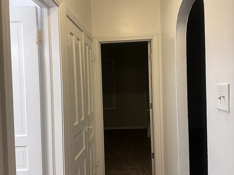 429 Strong Ave — Photo 36