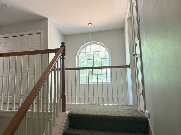 3rd image of 223 Beckington Ct