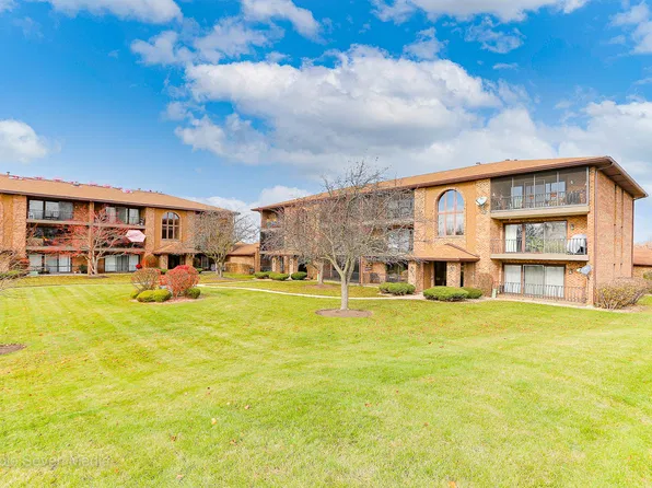 8800 140th St #113, Orland Park, IL 60462