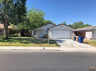 5712 Grand Terrace Ct, Bakersfield, CA 93313