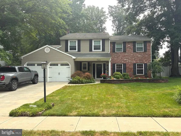 11 Long Bow Dr, Sewell, NJ 08080